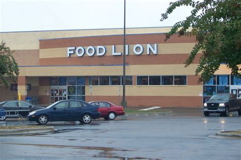 Food Lion | Concord, NC 2009 | drpep | Flickr