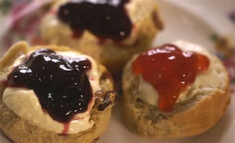 Mary Berry classic plain and sultana scones recipe on Country House ...