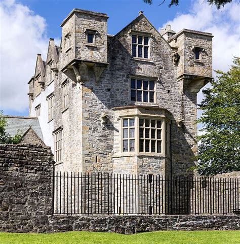 Ancient to Post-Medieval History - Donegal Castle, Ireland Donegal ...