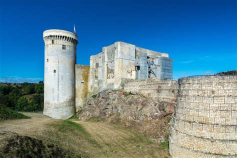 10 of the Most Striking Castles in Normandy | Historical Landmarks ...