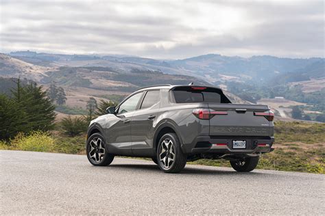 Why The Hyundai Santa Cruz Is The Perfect Alternative To A Crossover