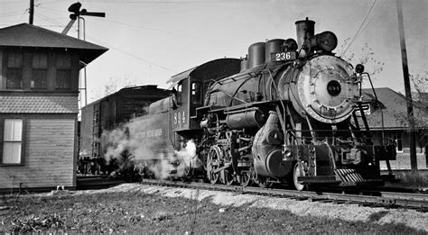 Texas Railroad History - Tower 100 - Elgin