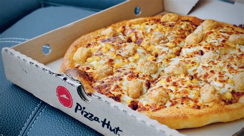 Pizza Hut's Big Dinner Box Is Back For March Madness