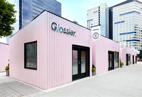 Glossier Pops Up in Boston Until October 4