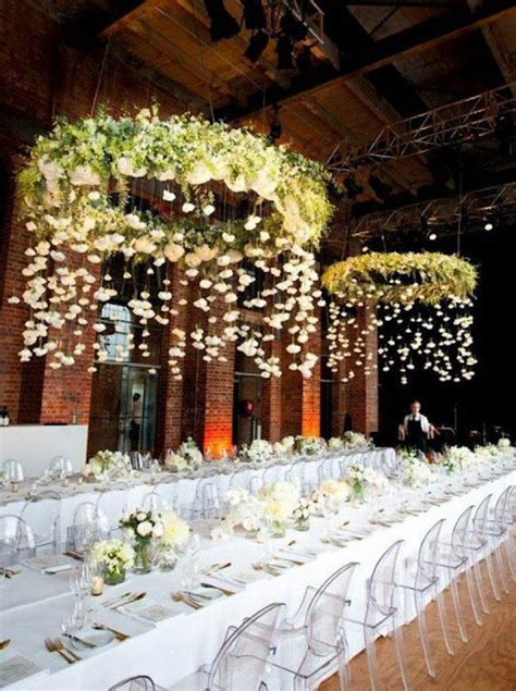 La décoration salle de mariage, comment économiser de l'argent? | Winter wedding table ...