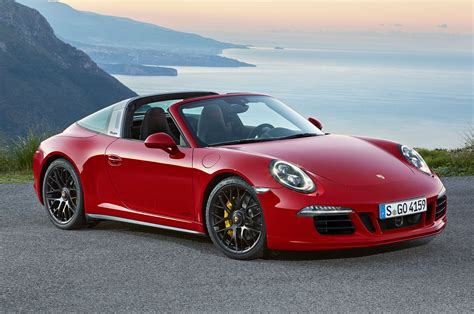 2015 Porsche 911 GTS Cabriolet Review