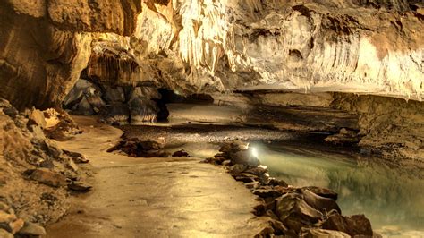 Exploring Deep Inside Bristol Caverns in Bristol, Tennessee - Southeastern Traveler | Tennessee ...