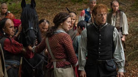 'Outlander' Season Finale: The Cast Talks Roger's Rescue Mission ...