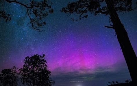 Rare purple aurora australis over Tasmania - Strange Sounds