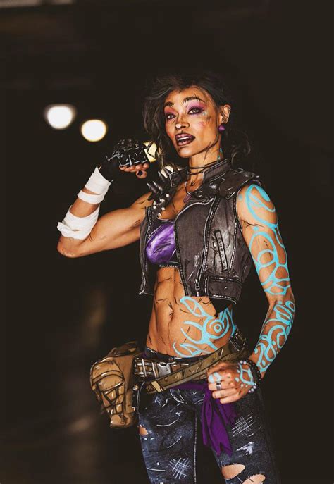 Stunning Amara Cosplay From Borderlands 3 : r/gaming