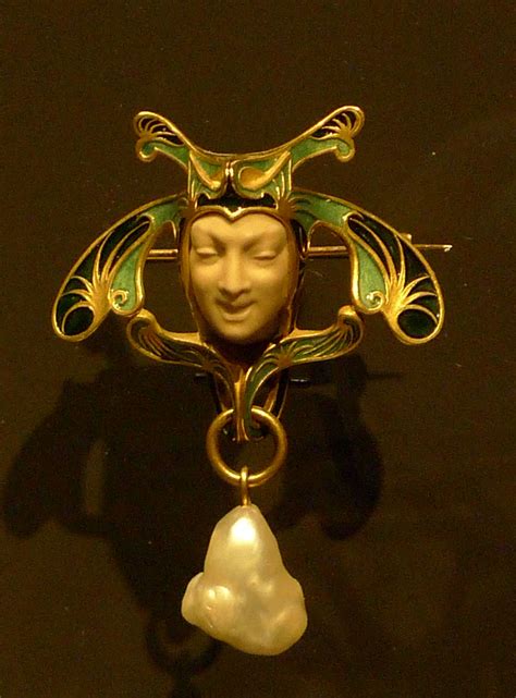 Lalique 1898-99 Brooch in the Shape of a Jester: gold/ enamel/ baroque pearl. rijksmuseum.nl ...