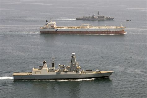 HMS Duncan returns after protecting over 1m tonnes of shipping in Gulf | Just Plymouth