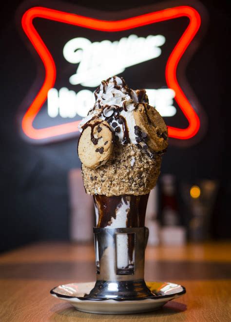 Black Tap brings famous ‘Crazy Shakes’ to Las Vegas Strip — VIDEO | Las Vegas Review-Journal