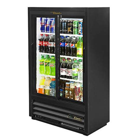 True GDM-33SSL-56-HC-LD 36" W Two-Section Convenience Store Cooler