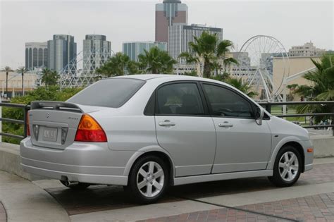 2006 Suzuki Aerio Pictures - 12 Photos | Edmunds