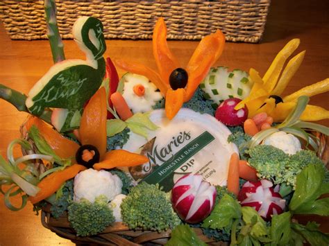 Fruit Carving, Vegetable Carving, Garnishes and Edible Arrangements: Custom Fruit Carving and ...