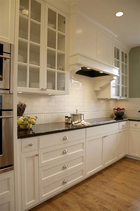 The classic beauty of subway tile backsplash in the kitchen