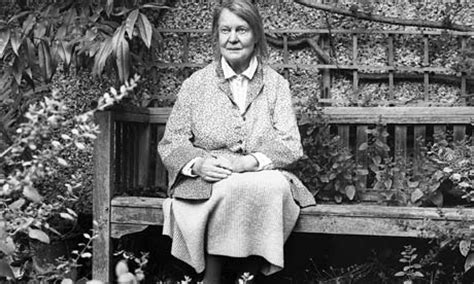 Iris Murdoch Biography, Iris Murdoch's Famous Quotes - Sualci Quotes 2019