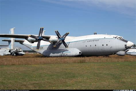 Photos: Antonov An-22 Antei Aircraft Pictures | Aviation, Aircraft pictures, Aircraft