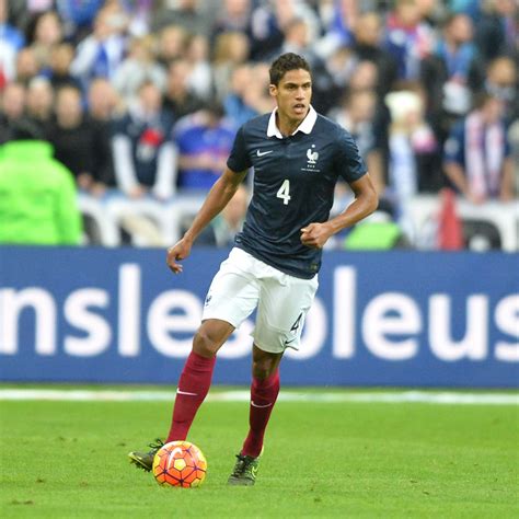 France-Pays de Galles : Raphaël Varane sera en tribune