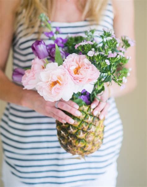 How to Make a Pineapple Centerpiece – Fashionable Hostess