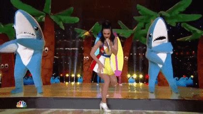 Katy Perry Left Shark Gif By Katy Perry GIF - Find & Share on GIPHY