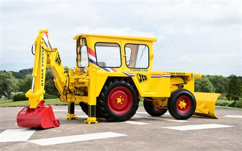 JCB 1 backhoe restored to mark the manufacturer’s 75th anniversary