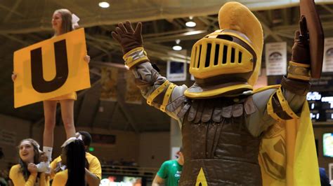 Valpo mascot change: Crusaders to become the Beacons