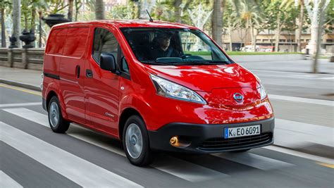 Nissan e-NV200 (2014-2022) van review | Auto Express