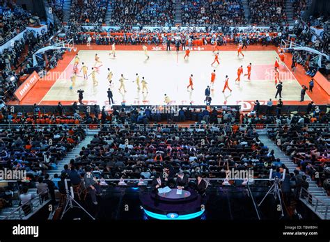 Chinese basketball league hi-res stock photography and images - Alamy