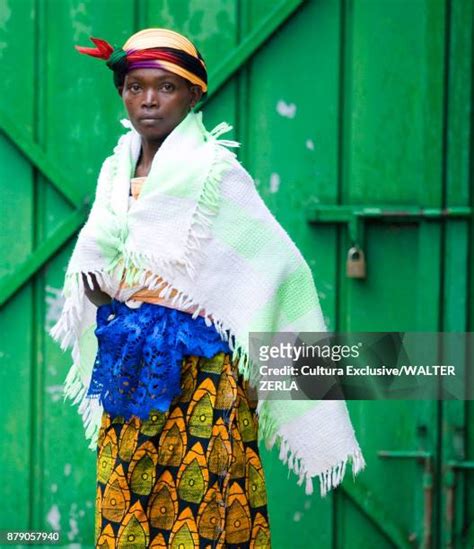 92 Traditional Clothing Burundi Stock Photos, High-Res Pictures, and ...