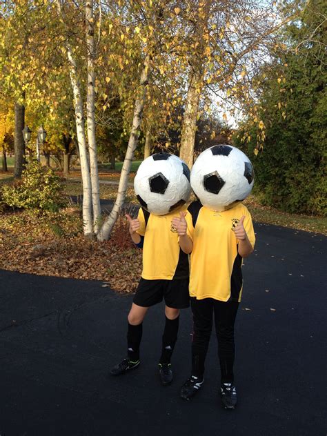 My homemade Halloween costumes! Paper mâché soccer ball | Fasching