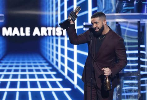 Drake Broke Records at This Year's Billboard Music Awards! | Music Assent