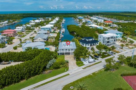 Coco Plum Beach, Marathon, FL Real Estate & Homes for Sale | realtor.com®