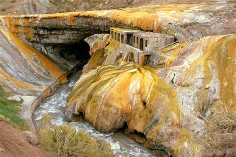 Puente del Inca, uno de los íconos turísticos de Mendoza | Tripin