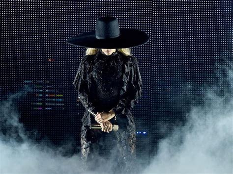 Beyoncé's 'Formation' World Tour Hat Is Up For Auction