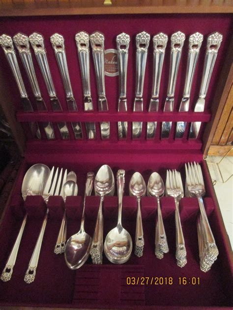 1847 Rogers Bros Silverplate Flatware ETERNALLY YOURS 102 pc set for 12 ...