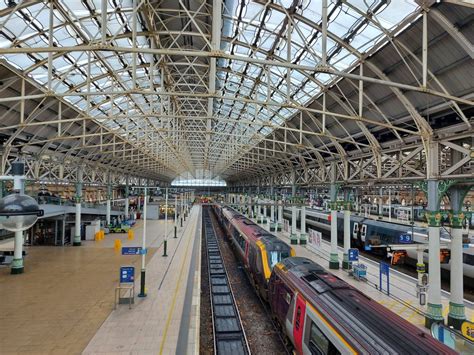 Manchester Train Stations - Our Guide - Railsmartr.co.uk