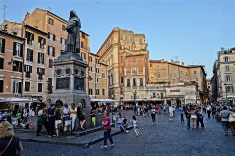 Campo de' Fiori Neighbourhood | Romeing