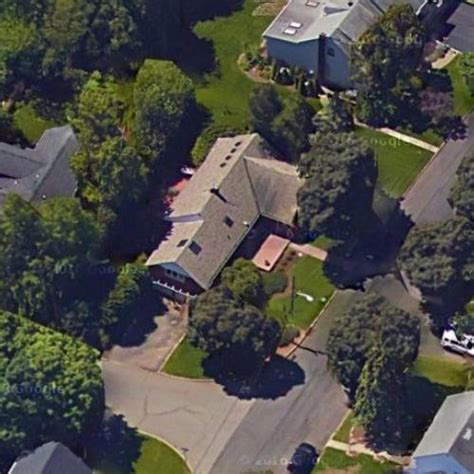 Drug kingpin Frank Lucas' House (former) in Teaneck, NJ (Google Maps)