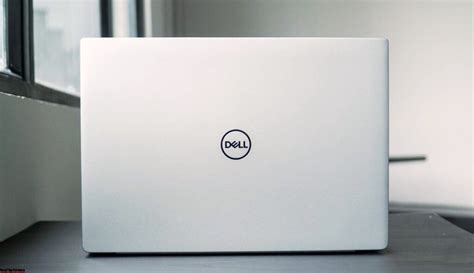 Dell Vostro 5490 Review: Gorgeous Outside, Strong Inside