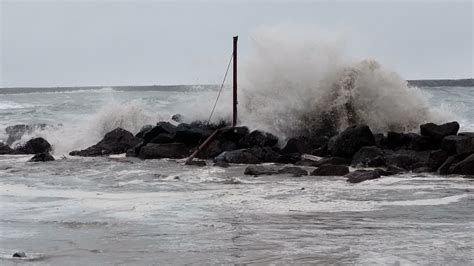 Sneaker waves: What to know about deadly waves