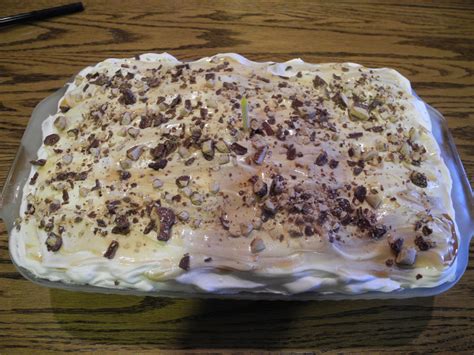 Delicious Heath bar ice cream cake! Heath Bar Ice Cream Cake Recipe, Delicious Desserts, Yummy ...