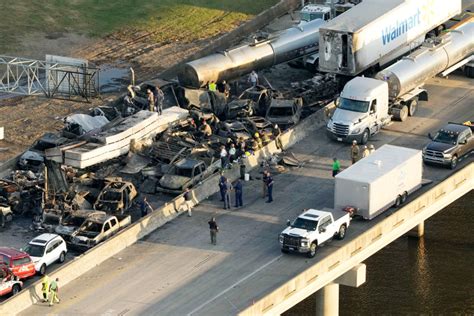 7 dead in crashes involving 150 vehicles on Louisiana interstate