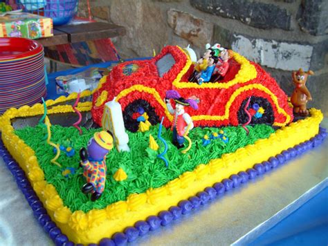 Wiggles Big Red Car Cake - CakeCentral.com