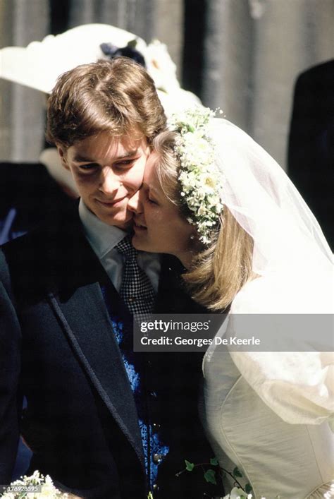 Bride and groom Julia Rawlinson and James Ogilvy at their wedding at ...