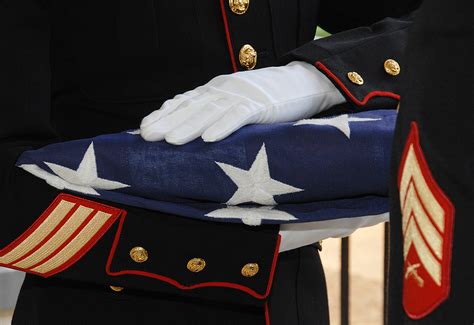 'Outstanding Marine' dies during Recon training