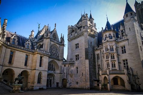 Pierrefonds Castle - Travel In Pink