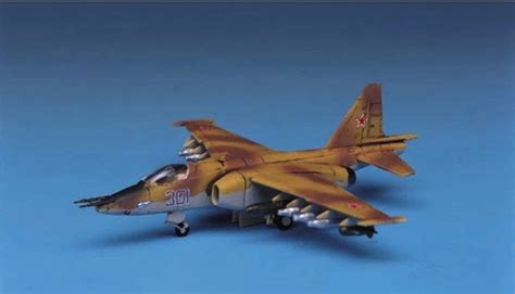 Scalehobbyist.com: Sukhoi Su-25 Frogfoot by Academy Models