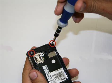 Nokia 6133 External/Main LCD Replacement - iFixit